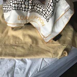 “SOLD”Authentic lv scarf